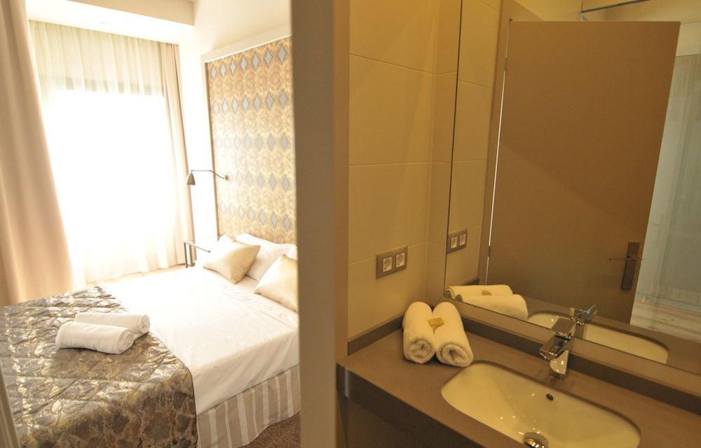 Bed and Breakfast Casa Balmes Barcelona Exterior foto