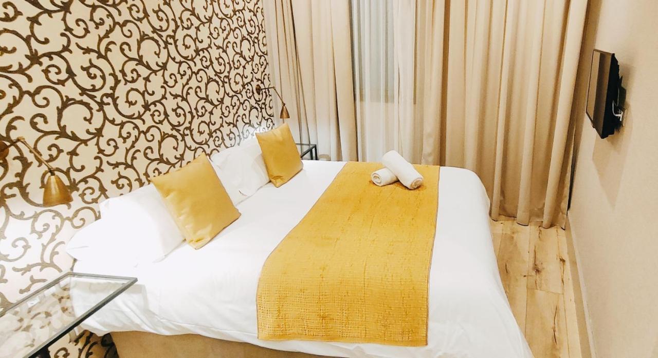 Bed and Breakfast Casa Balmes Barcelona Exterior foto