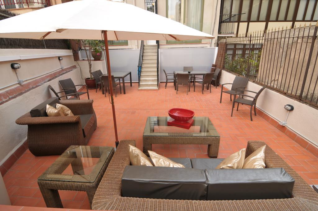Bed and Breakfast Casa Balmes Barcelona Exterior foto